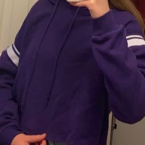 Purple cropped hoodie from Bluenotes